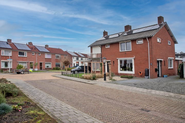 Foto 38 van Margrietstraat 3