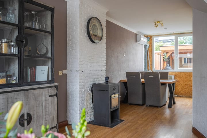 Foto 12 van Graaf Reinoutstraat 21