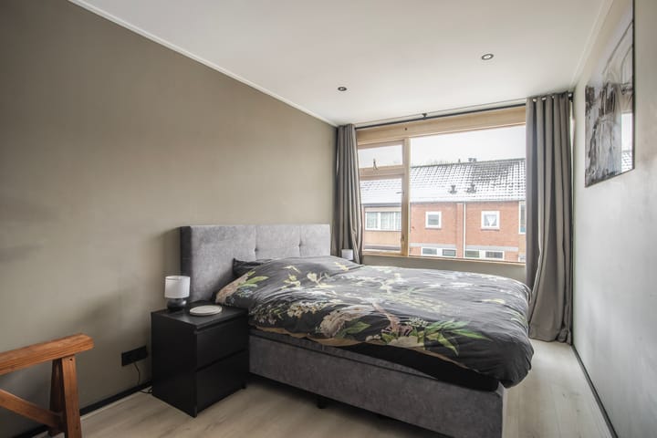 Foto 24 van Graaf Reinoutstraat 21