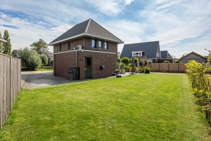 Foto 28 van Duintjerlaan 6