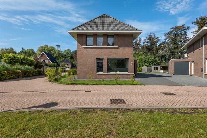 Foto 31 van Duintjerlaan 6