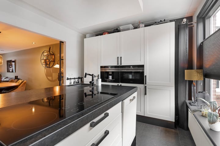 Photo 5 of Piet Heinstraat 9