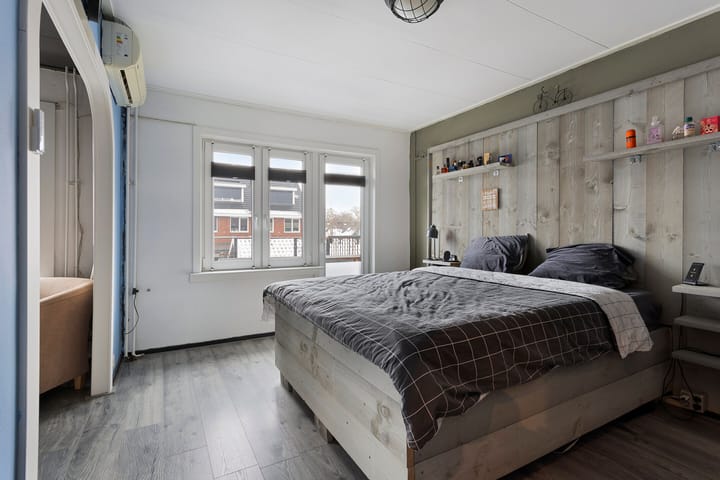 Photo 14 of Piet Heinstraat 9