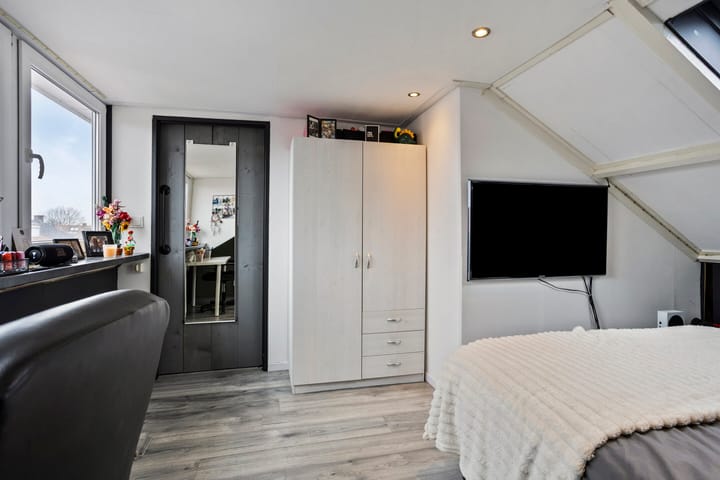 Photo 25 of Piet Heinstraat 9