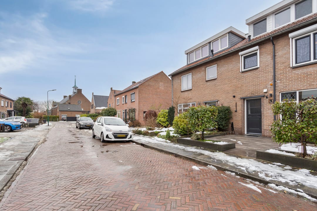 Photo 32 of Piet Heinstraat 9