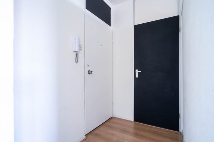 Foto 4 van Lelystraat 2-F77