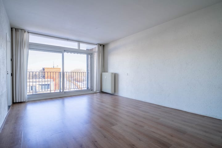 Foto 6 van Lelystraat 2-F77