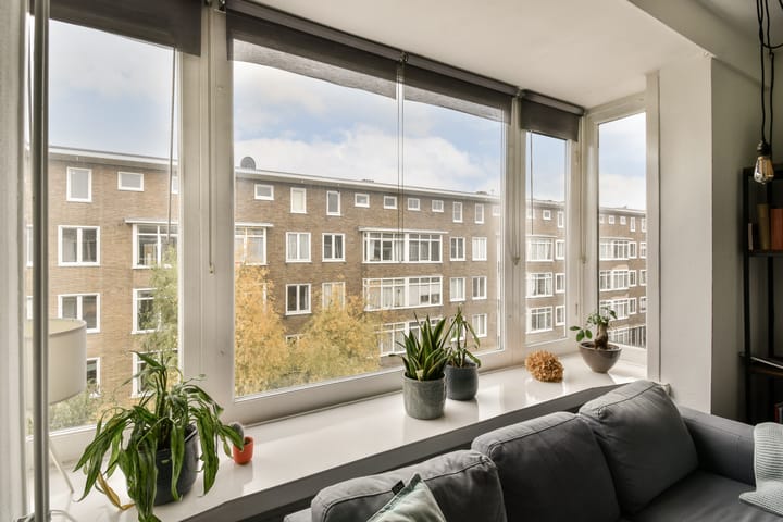 Foto 3 van Esmoreitstraat 43-3