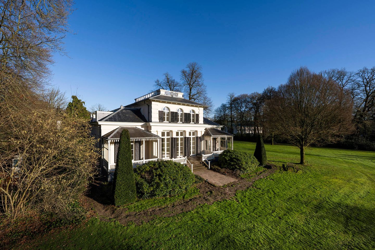 View photo 2 of Sparrenheuvel 2