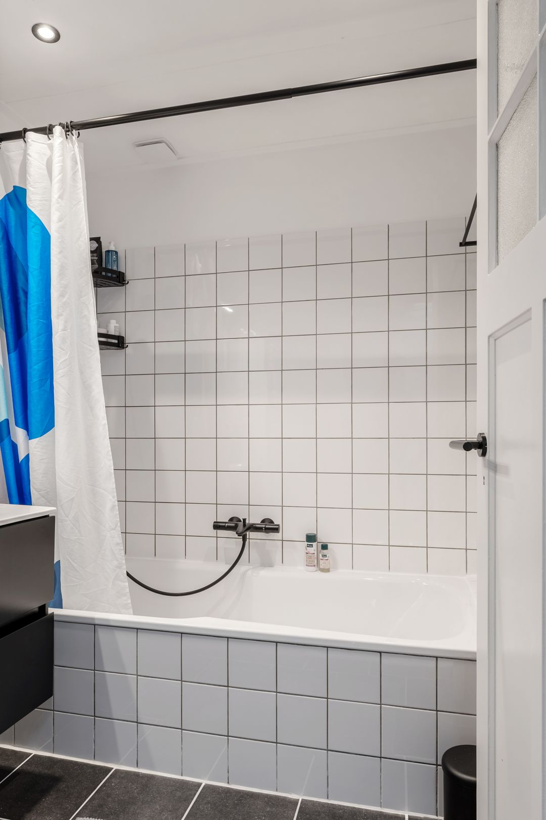 Foto 26 van Nobelstraat 111-B02