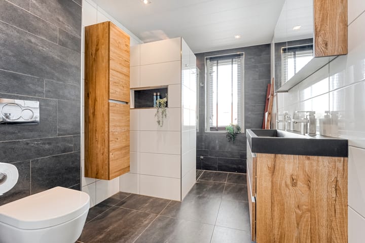 Photo 14 of Bakhuijs Roozeboomlaan 2