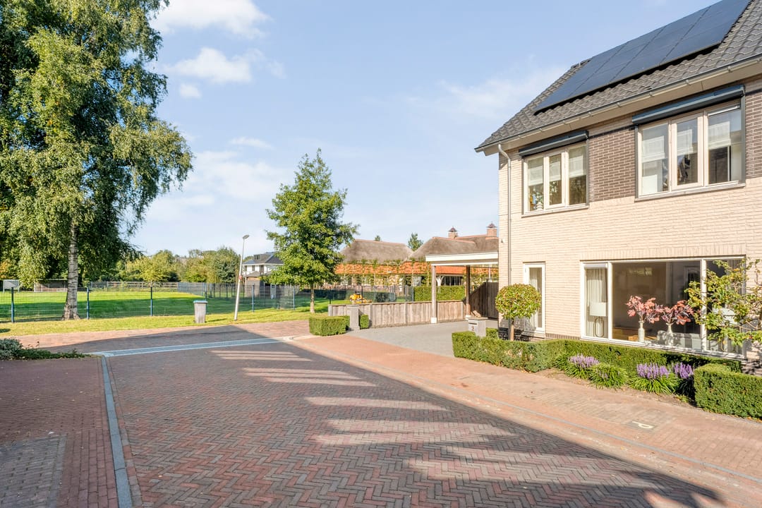Photo 23 of Bakhuijs Roozeboomlaan 2