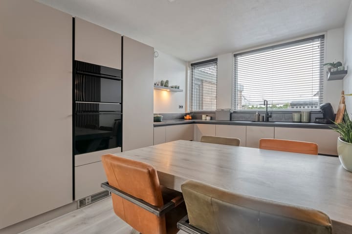 Photo 15 of Mackayware 13