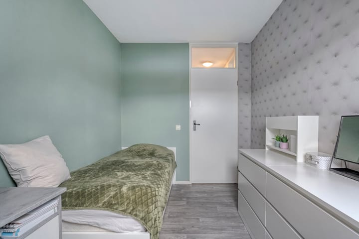 Photo 27 of Mackayware 13