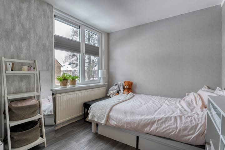 Photo 28 of Mackayware 13