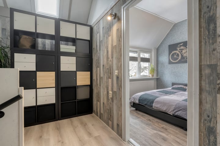 Photo 31 of Mackayware 13