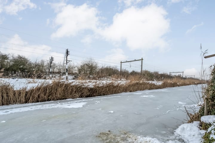 Photo 40 of Mackayware 13