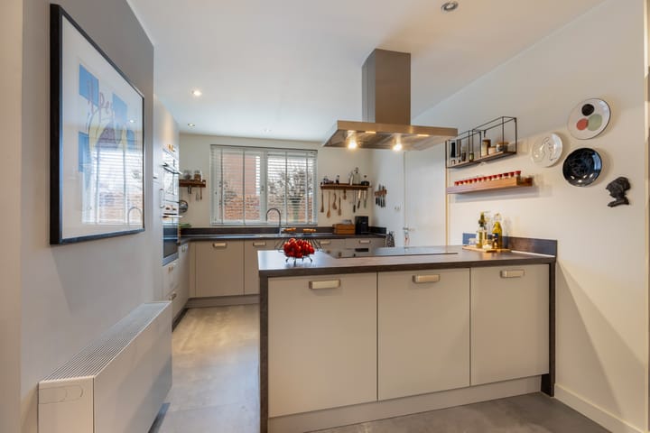 Foto 9 van Botter 16