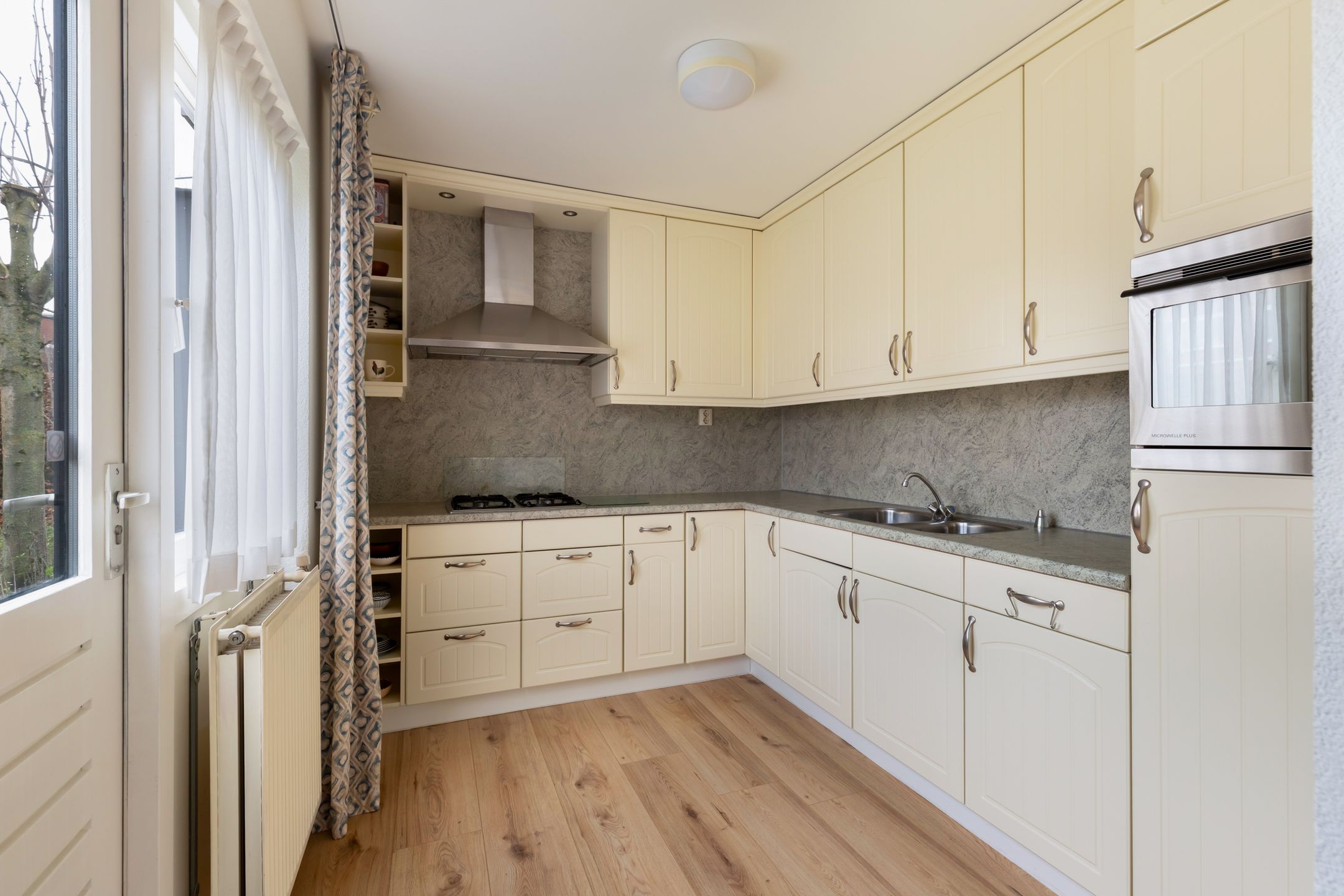 Foto 18 van Botter 16