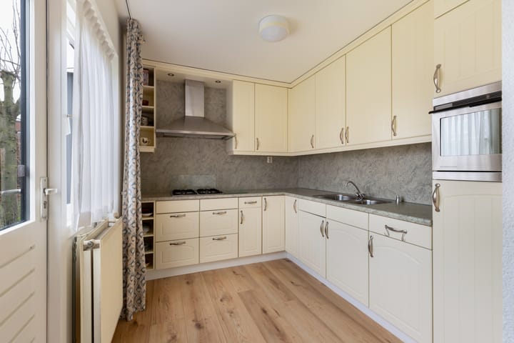 Foto 18 van Botter 16