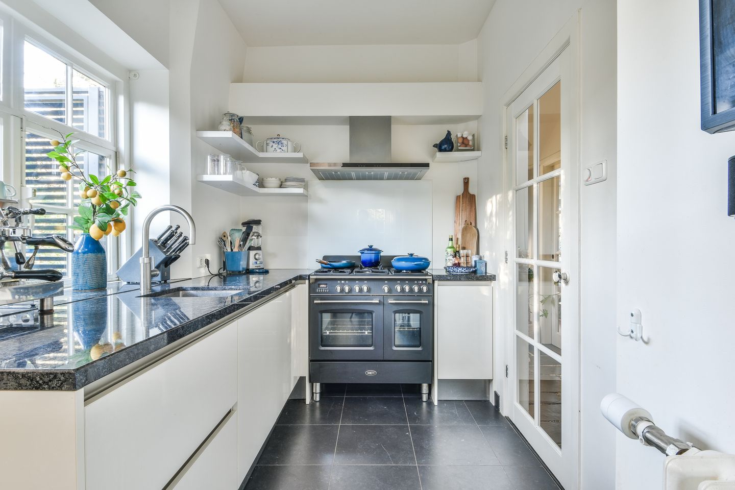 Photo 14 of Koningslaan 21-A