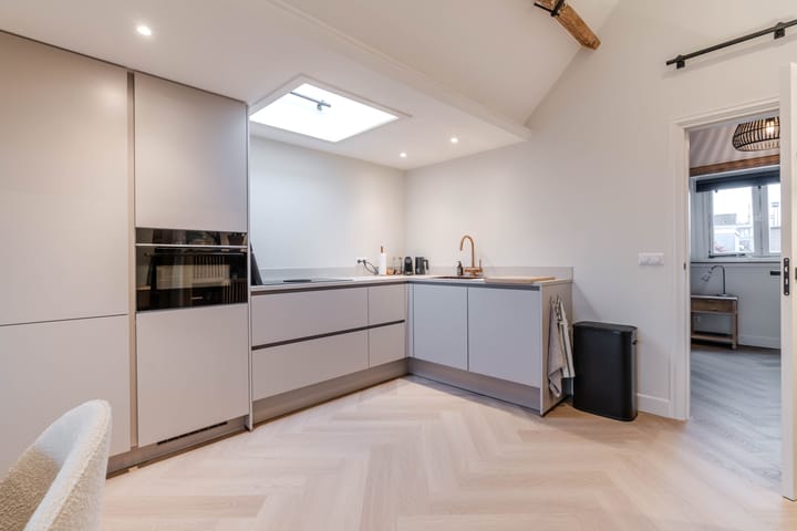 Photo 10 of Heemskerckstraat 5-C