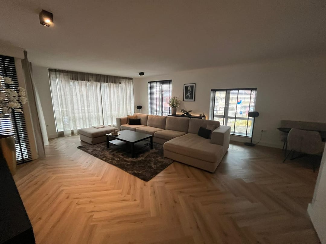 Foto 2 van Piusplein 28-02