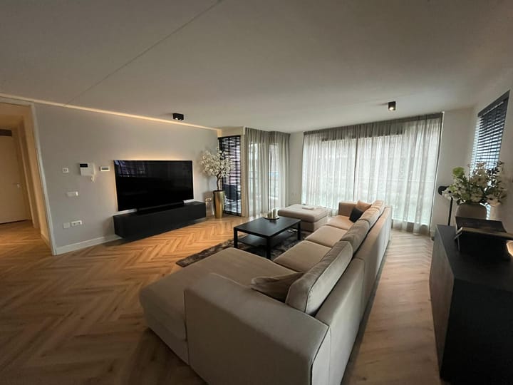 Photo 3 of Piusplein 28-02