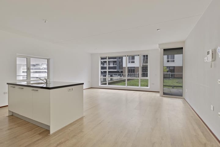 Foto 2 van Piusplein 28-03