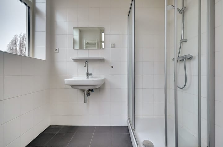 Photo 10 of Schieweg 100-C03