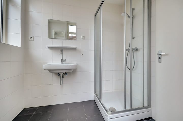 Photo 11 of Schieweg 100-C03