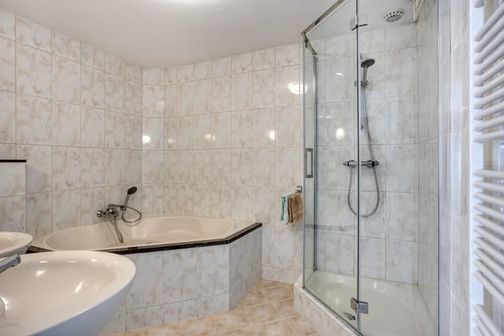 Photo 21 of Dauphinélaan 23