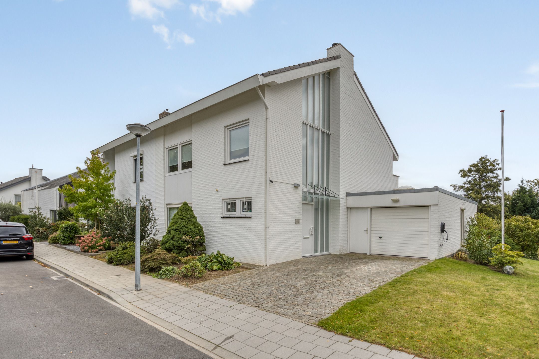 Buying a house in The Netherlands., Dauphinlaan 23