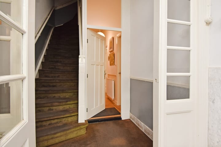 Foto 9 van Van Beverningkstraat 122