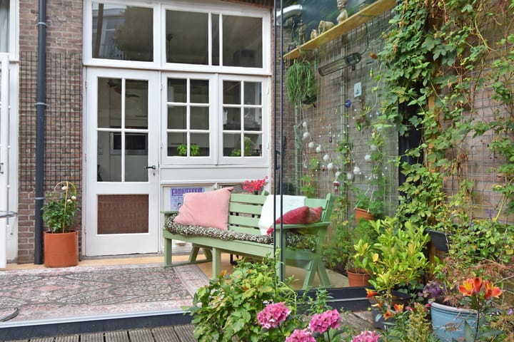 Foto 48 van Van Beverningkstraat 122