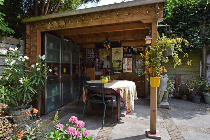 Foto 56 van Van Beverningkstraat 122