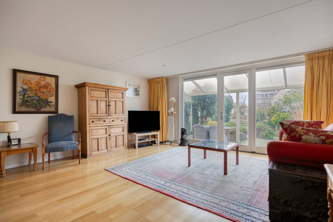 Photo 2 of Dokter Perquinstraat 17