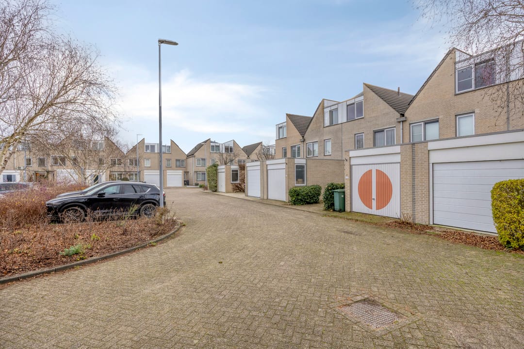 Photo 7 of Dokter Perquinstraat 17