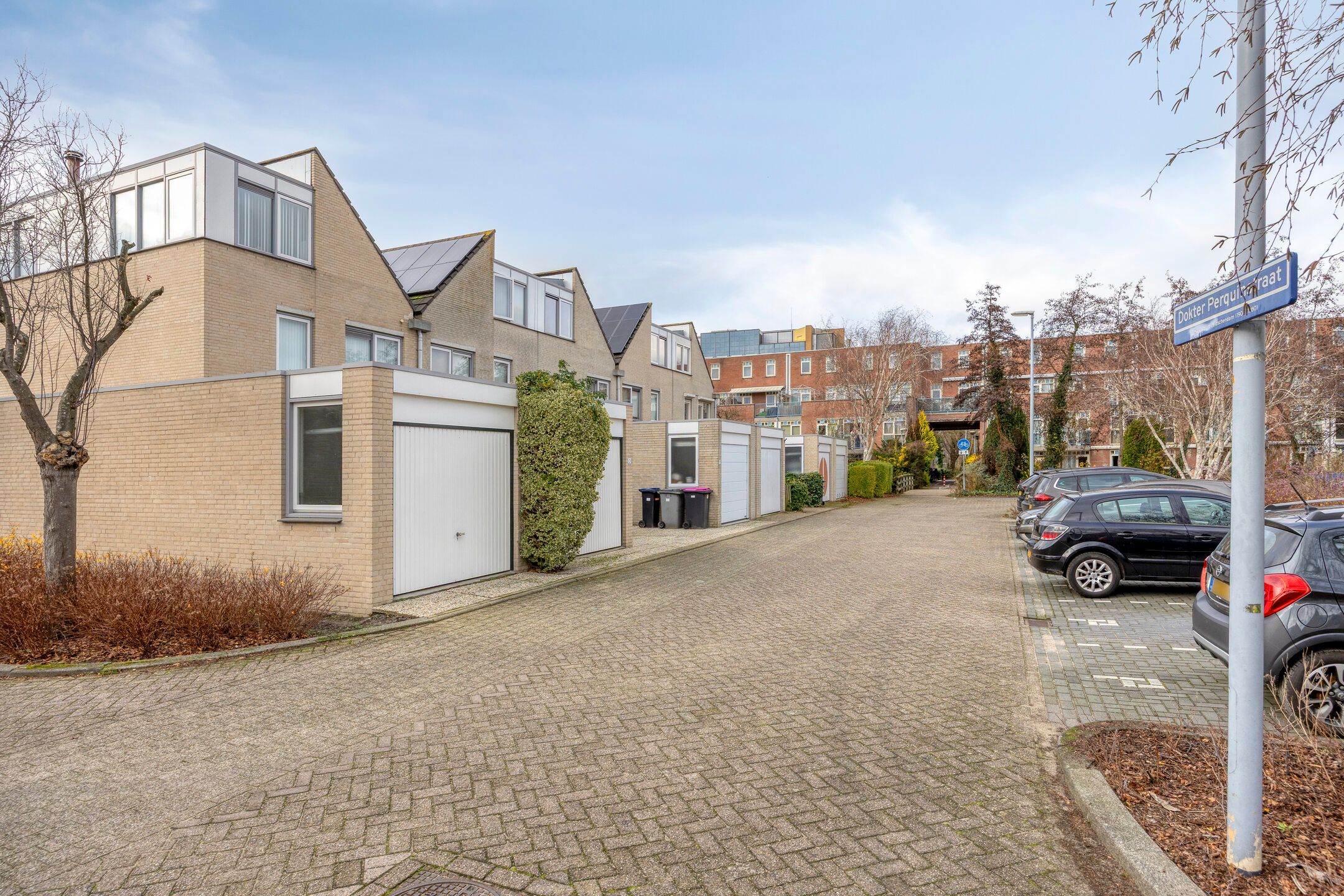 Photo 9 of Dokter Perquinstraat 17