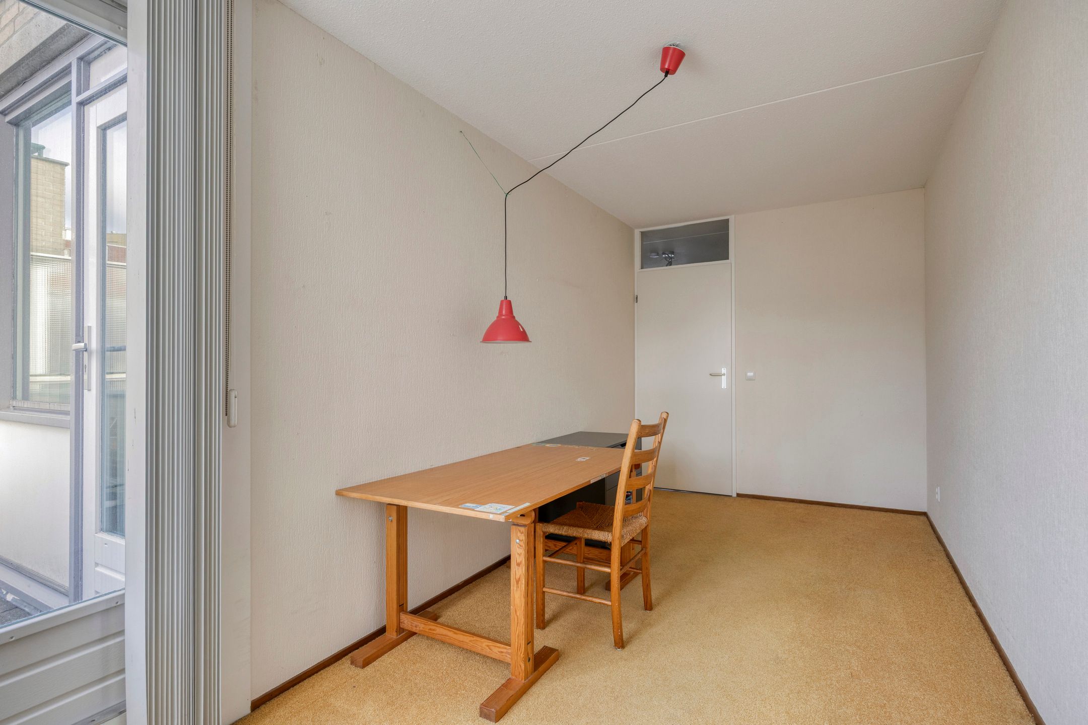 Photo 39 of Dokter Perquinstraat 17