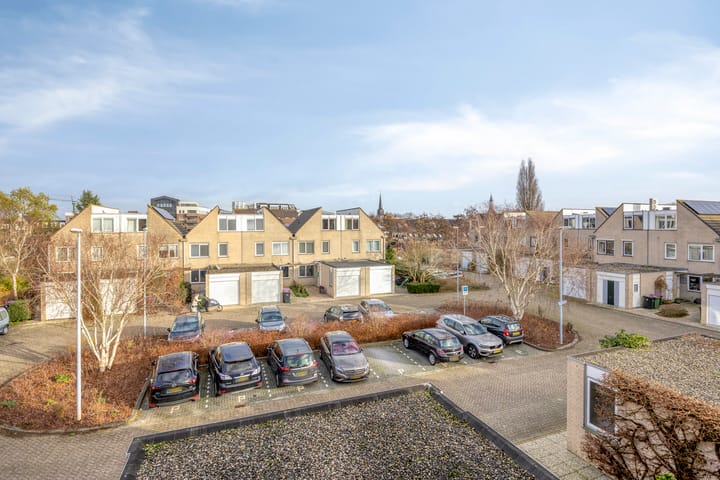 Foto 76 van Dokter Perquinstraat 17