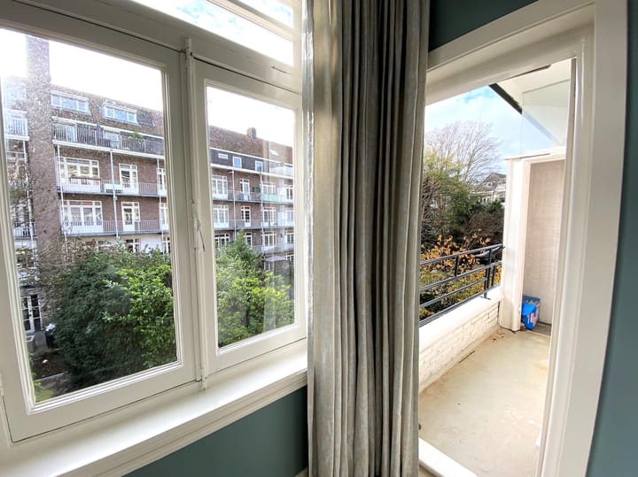 Photo 25 of Courbetstraat 17-2