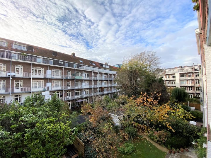 Photo 26 of Courbetstraat 17-2