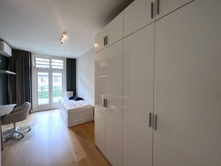 Photo 37 of Courbetstraat 17-2