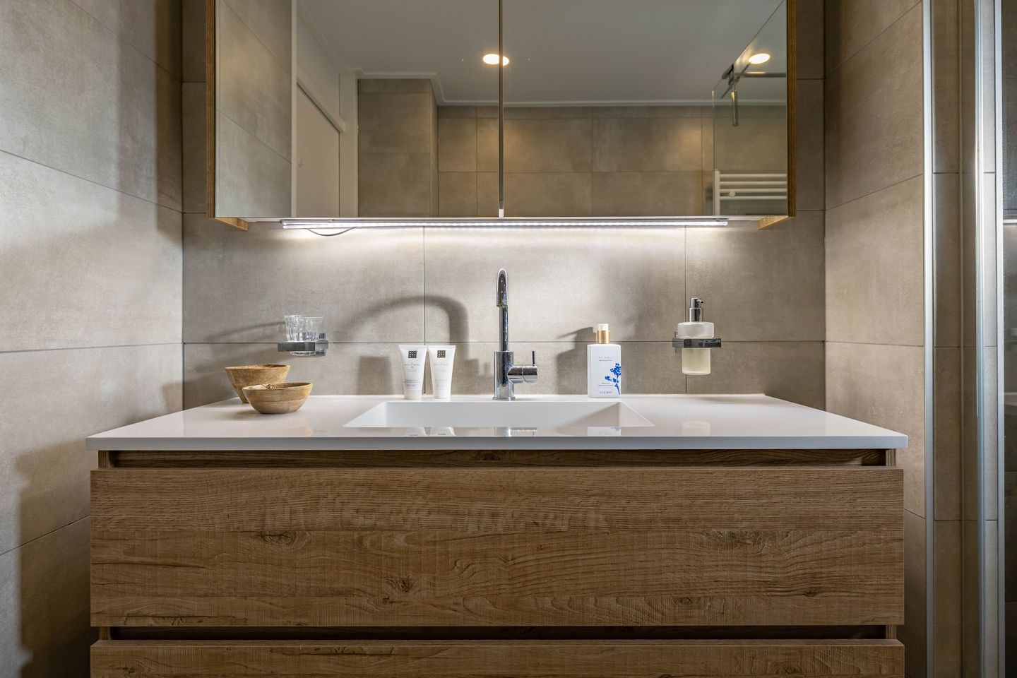 Photo 34 of Kromhoutstraat 15-A