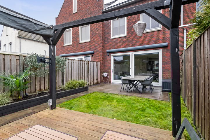 Foto 24 van Haarakker 25