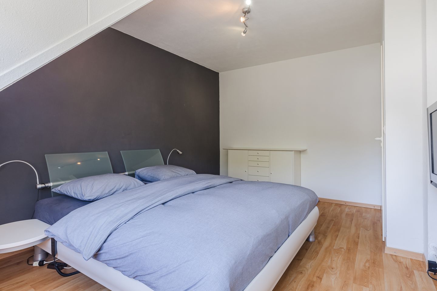 Foto 14 van Lennondreef 33