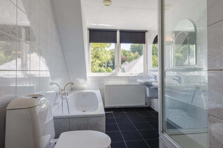 Foto 18 van Lennondreef 33