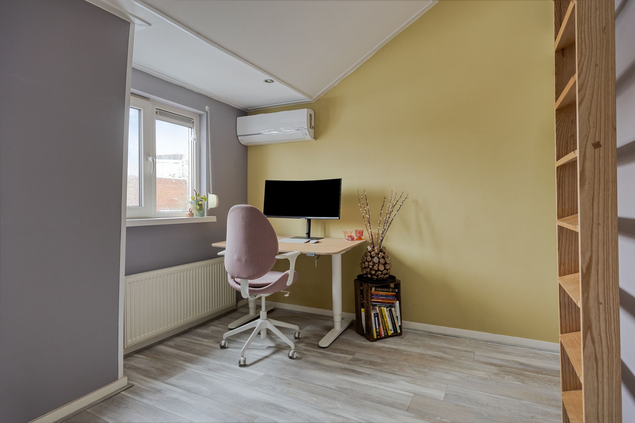 Photo 18 of Beatrixstraat 12