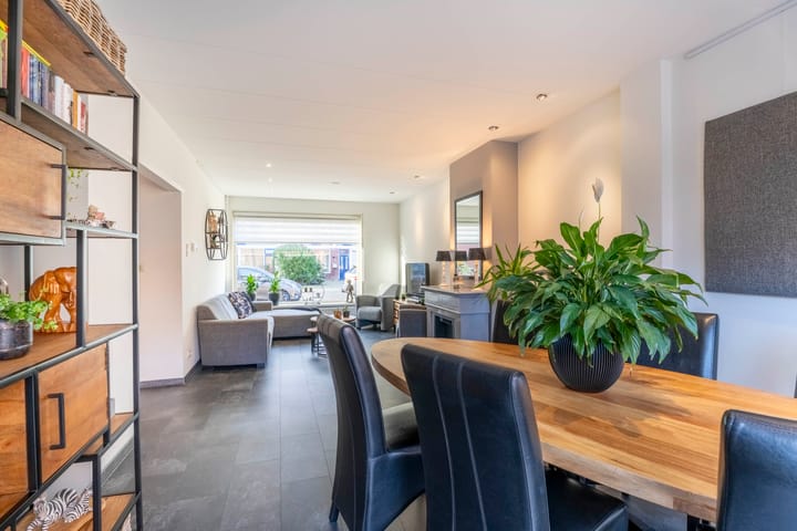 Foto 5 van Marinus Poststraat 32